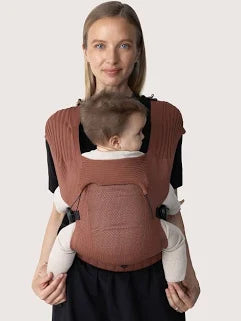 Quel porte-bébé est recommandé par les kinésithérapeutes ?